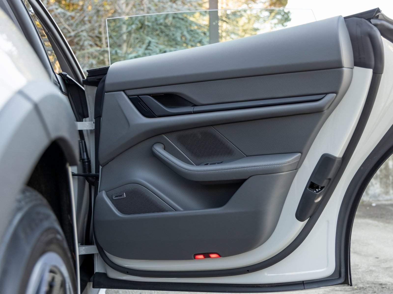 Used 2025 Porsche Taycan 4S image 49