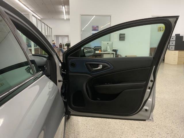 Used 2016 Chrysler 200 S image 26