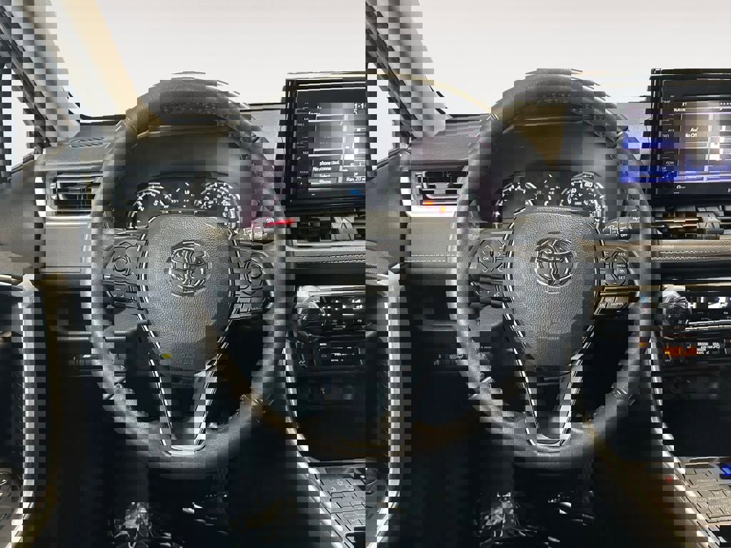 Used 2021 Toyota RAV4 XLE w/ XLE Grade Weather Package image 14