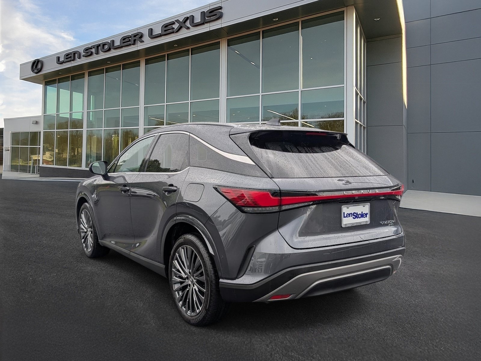 Used 2025 Lexus RX 450h AWD w/ Convenience Package image 5