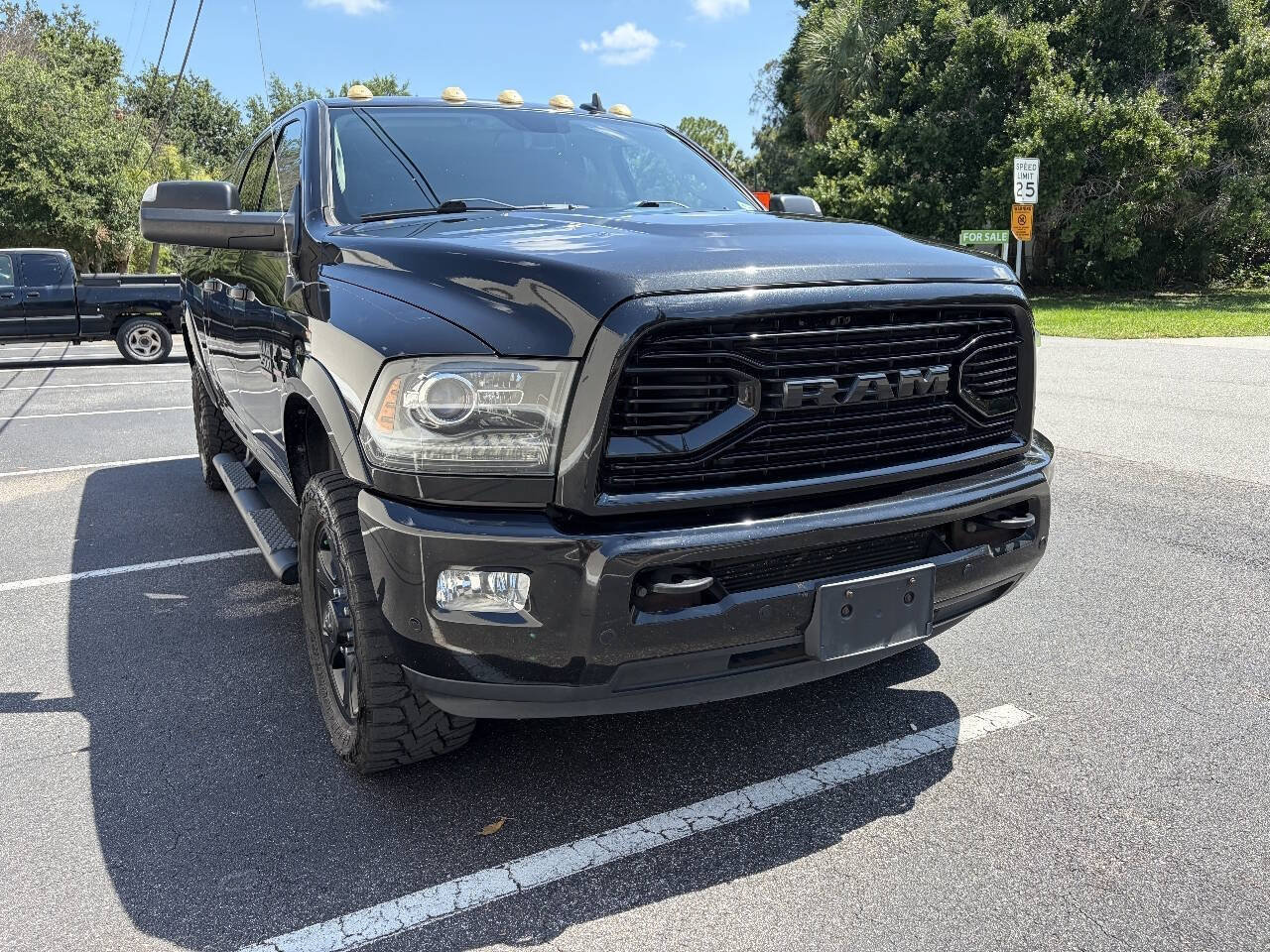 Used 2018 RAM 2500 Laramie w/ Sport Appearance Group AWD/4WD image 2