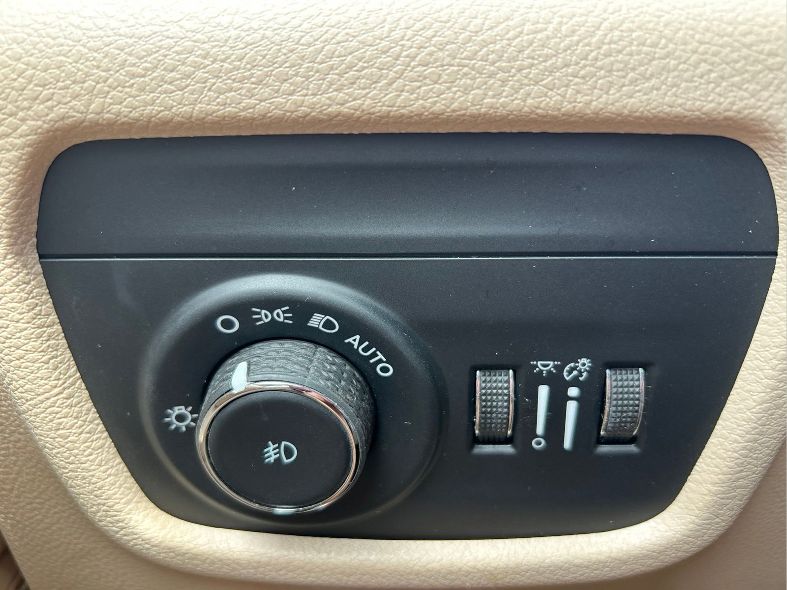 Certified 2023 Jeep Grand Cherokee Limited RWD image 25