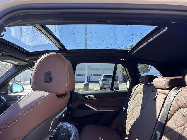 New 2026 BMW X5 xDrive50e w/ M Sport Package AWD/4WD image 11