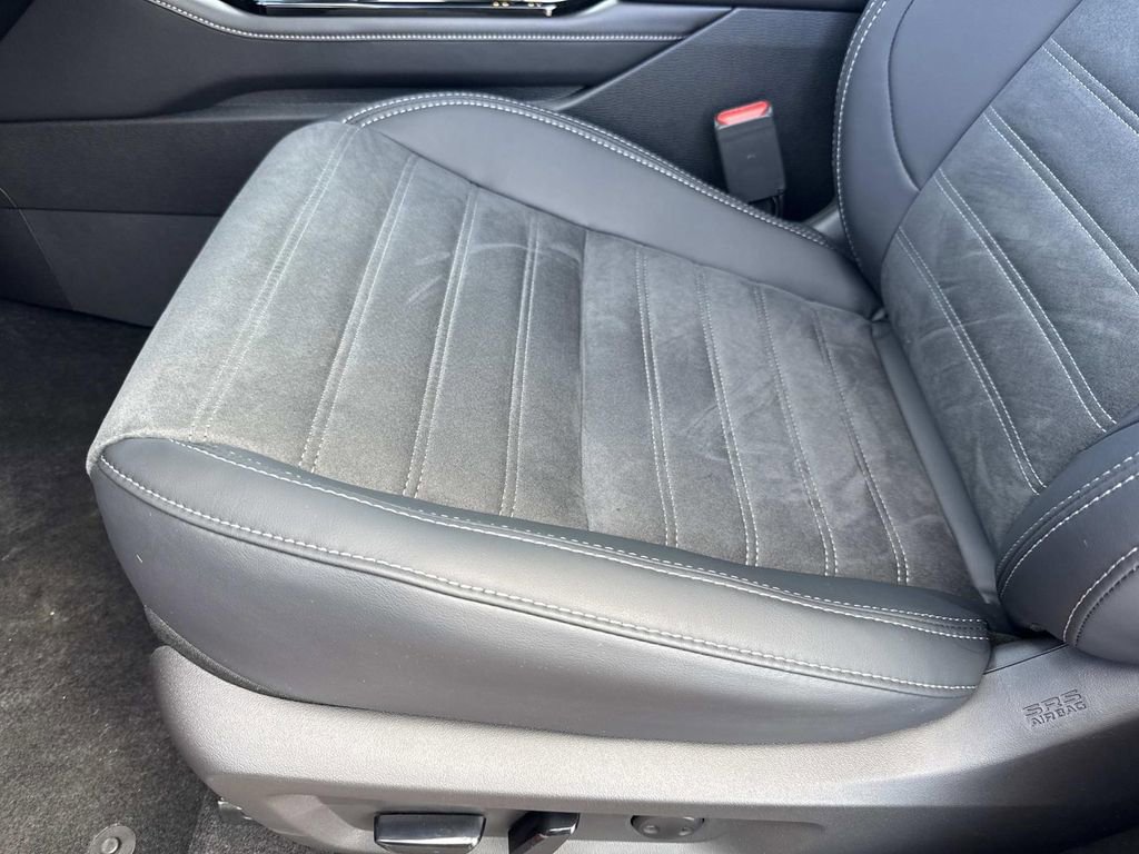 New 2026 Mitsubishi Outlander SE image 25