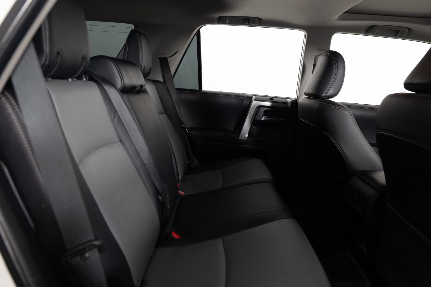 Used 2023 Toyota 4Runner SR5 Premium w/ Moonroof Package AWD/4WD image 22