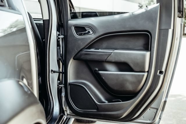 Used 2019 Chevrolet Colorado ZR2 w/ Colorado ZR2 Bison Edition AWD/4WD image 70