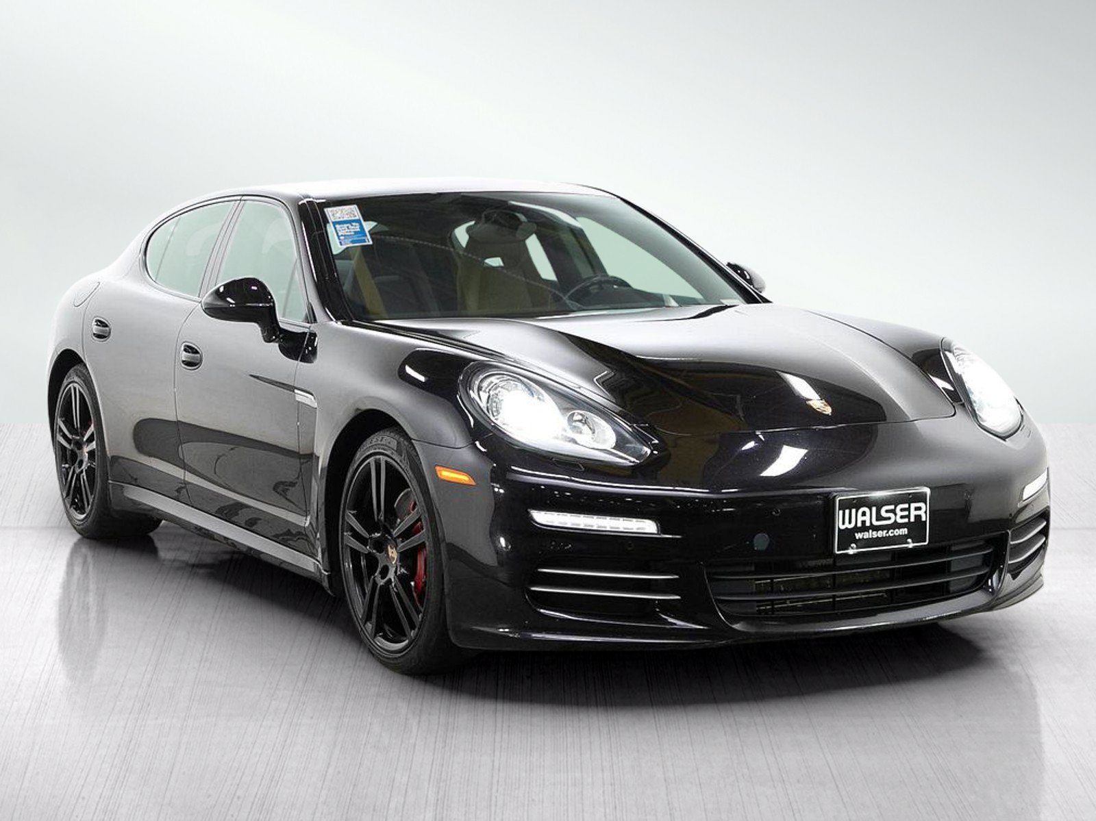 Used 2014 Porsche Panamera 4 w/ Bose Audio Package AWD/4WD image 8
