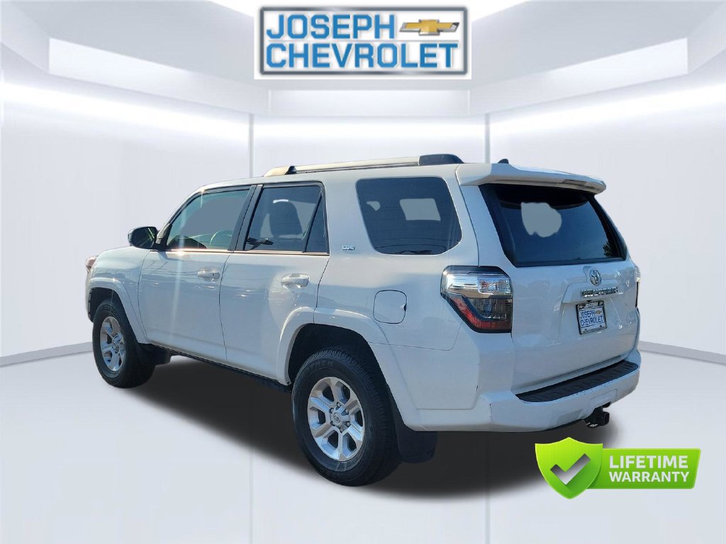 Used 2024 Toyota 4Runner SR5 RWD image 4