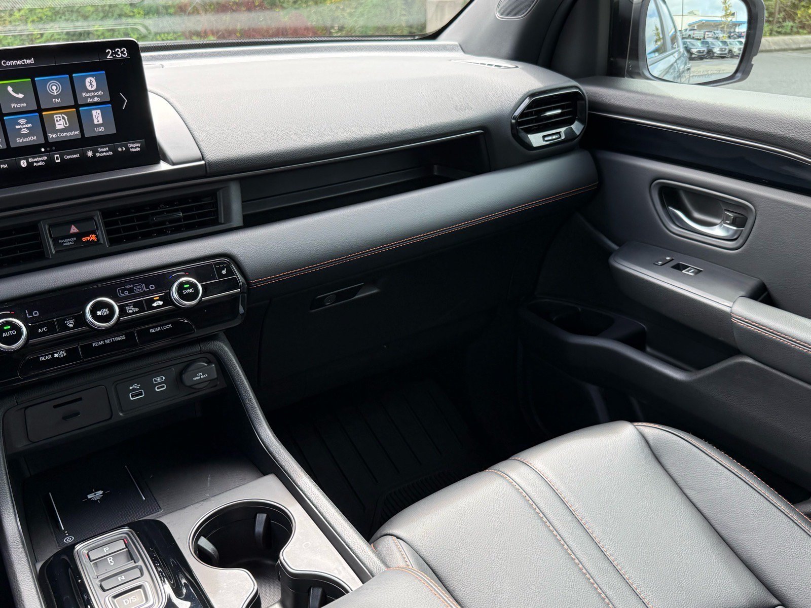 Certified 2025 Honda Pilot TrailSport image 9
