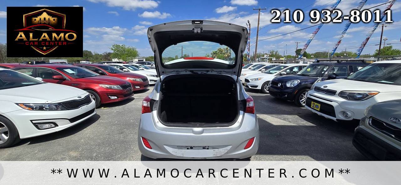 Used 2016 Hyundai Elantra GT FWD image 24