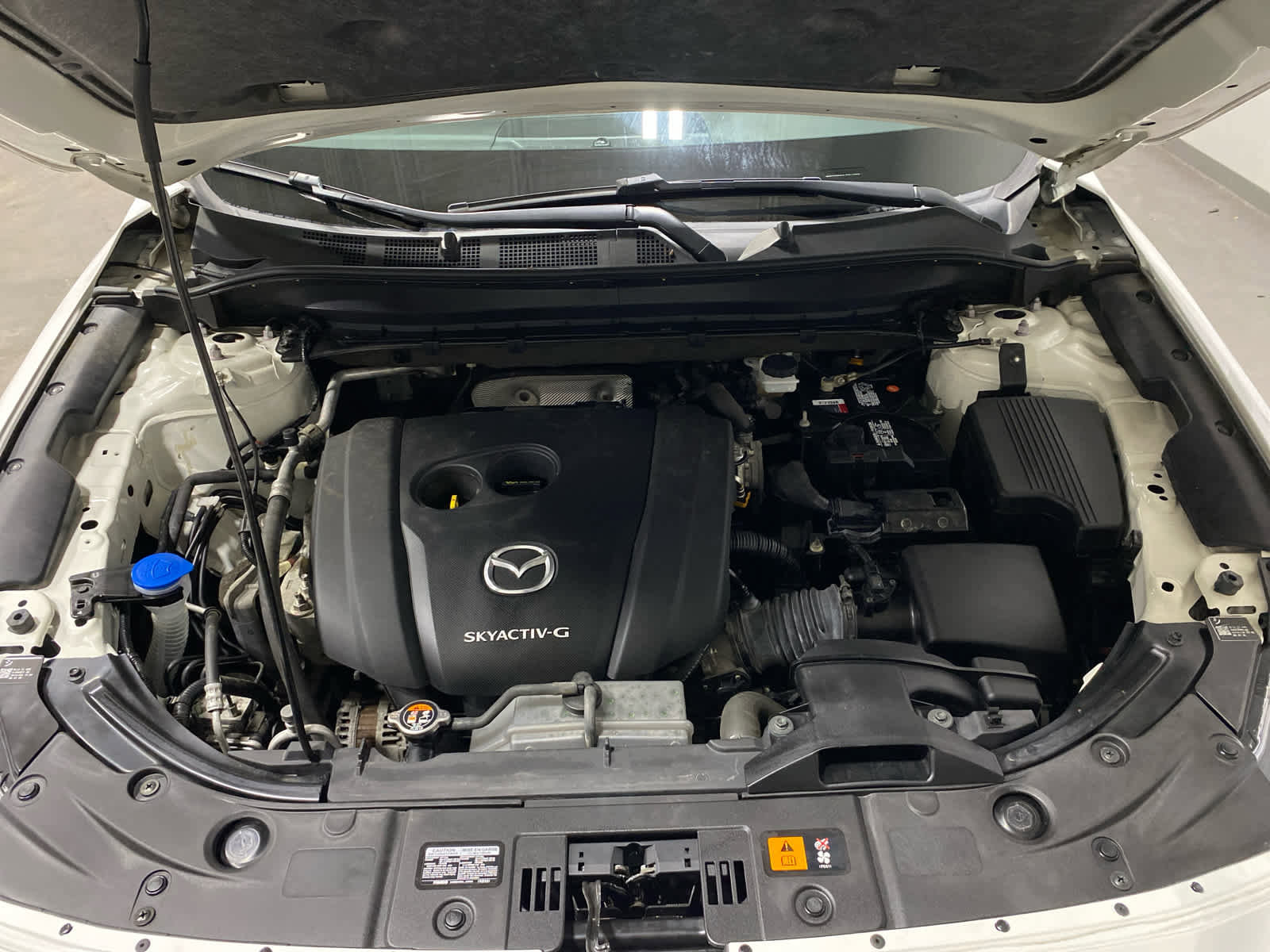 Used 2020 MAZDA CX-5 Touring image 32