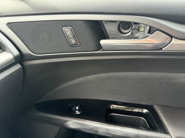 Used 2013 Ford Fusion SE FWD image 21