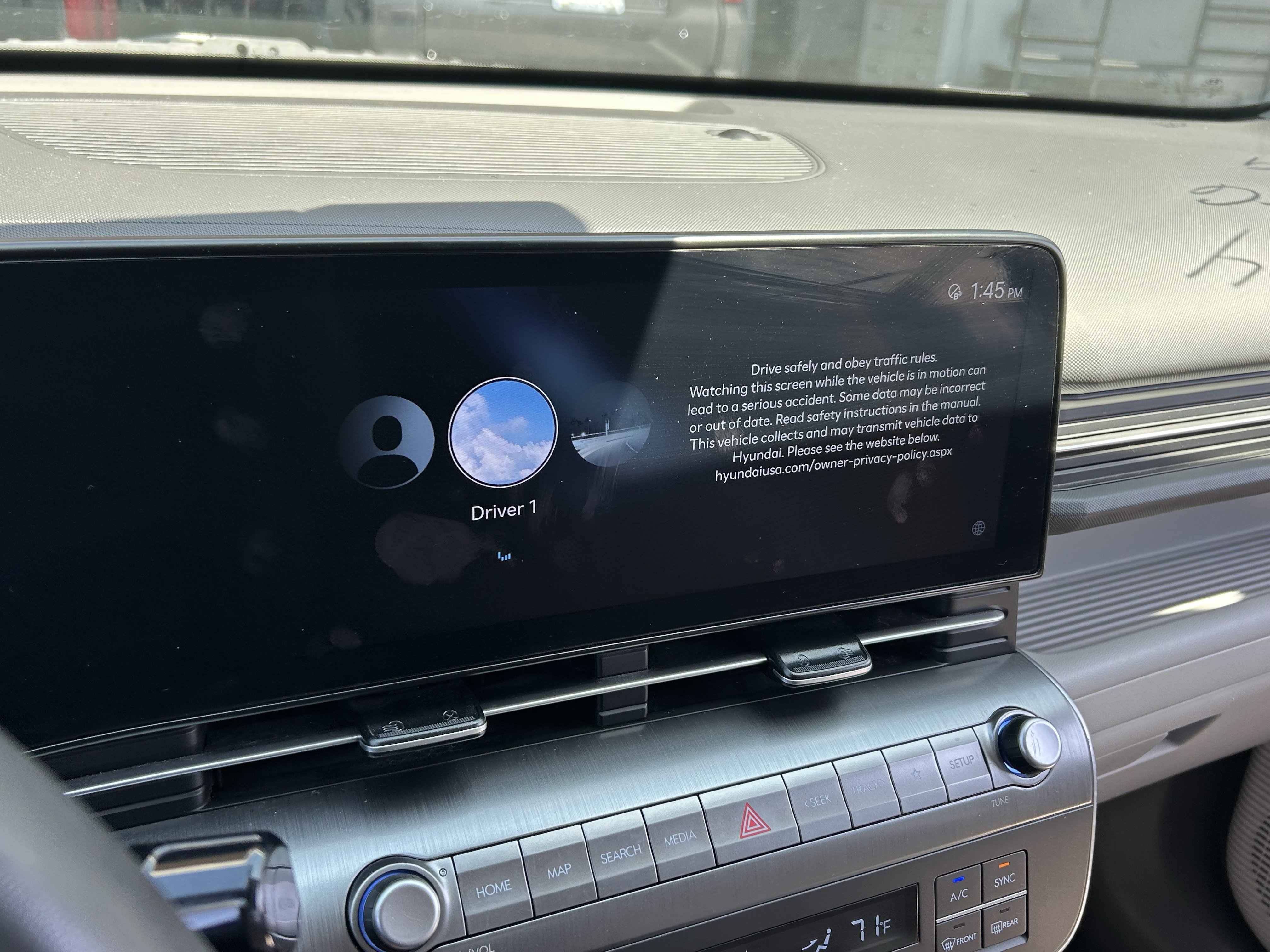 Used 2025 Hyundai Kona SEL FWD image 6