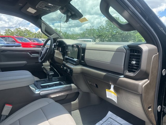 New 2025 Chevrolet Silverado 1500 LTZ w/ Technology Package image 34