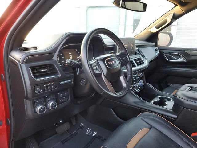 Used 2024 GMC Yukon XL AT4 w/ Technology Package image 19