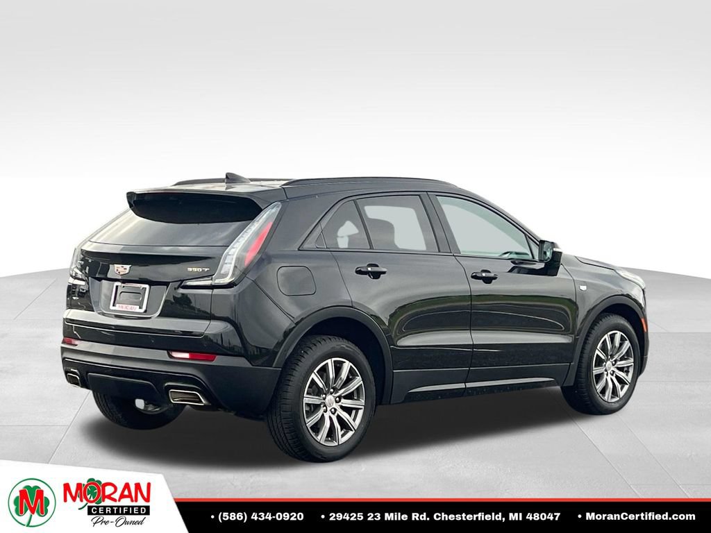 Used 2022 Cadillac XT4 Sport w/ Comfort Package AWD/4WD image 5