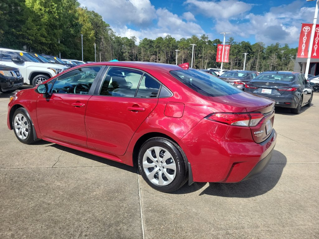 Certified 2026 Toyota Corolla LE FWD image 4