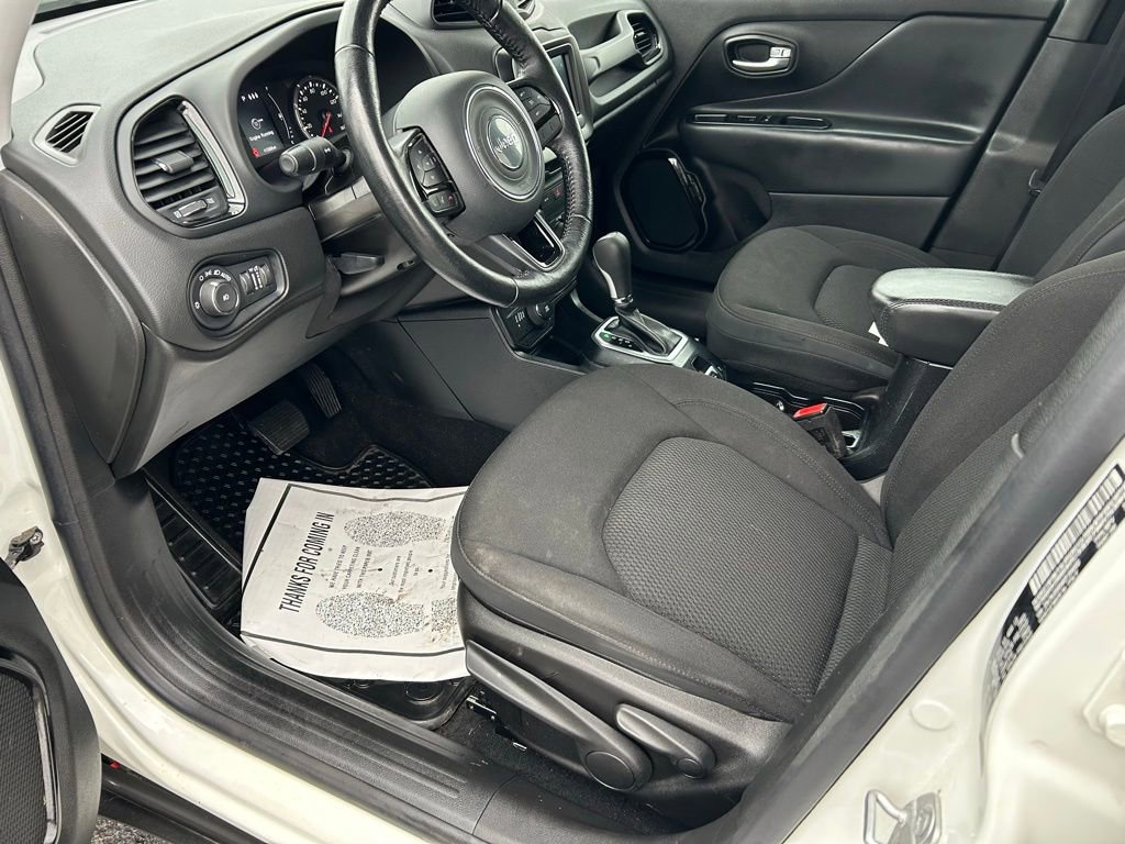 Used 2019 Jeep Renegade Altitude w/ Quick Order Package 2XM image 10