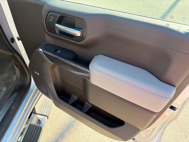 Used 2020 Chevrolet Silverado 1500 LTZ w/ LTZ Plus Package RWD image 25