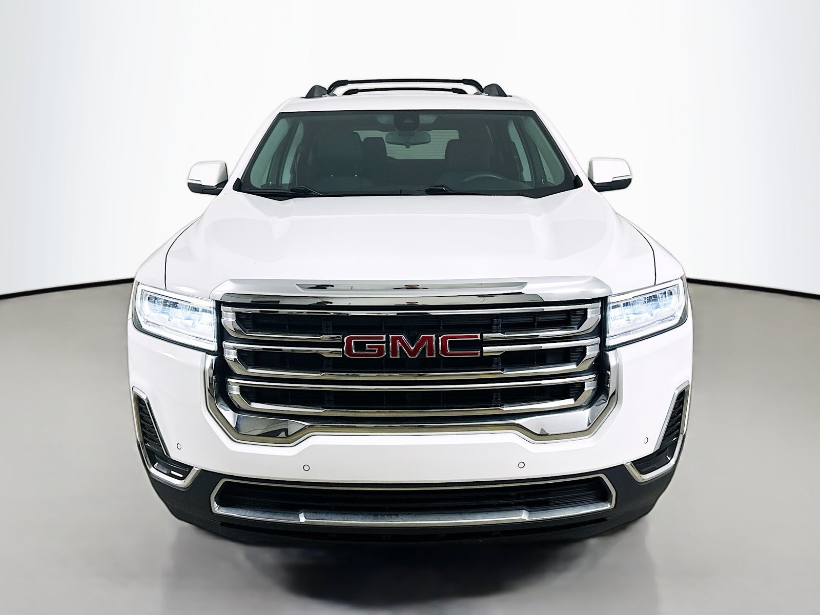 Used 2021 GMC Acadia SLE w/ Driver Convenience Package FWD image 2