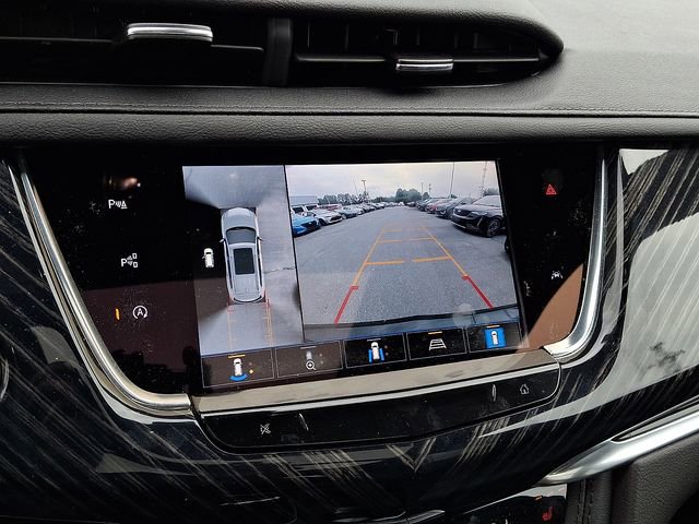 Used 2024 Cadillac XT6 Premium Luxury w/ Technology Package AWD/4WD image 17