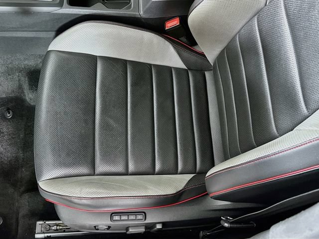 Used 2022 Volkswagen GTI Autobahn FWD image 28