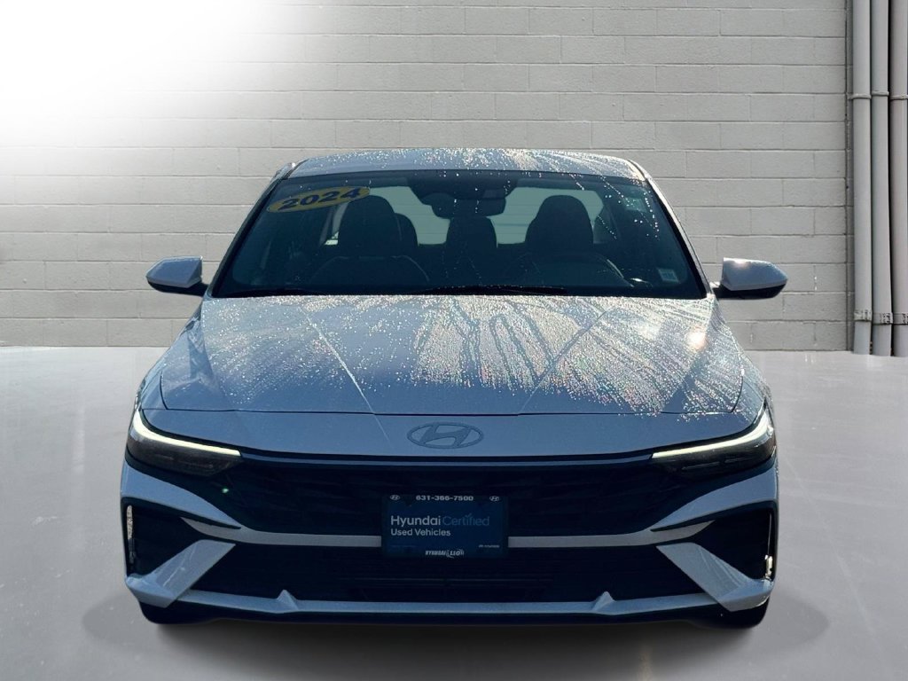 Used 2024 Hyundai Elantra SEL FWD image 2
