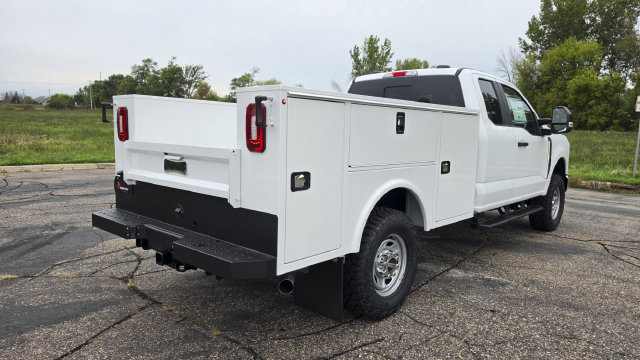 New 2026 Ford F350 XL w/ XL Off-Road Package AWD/4WD image 3