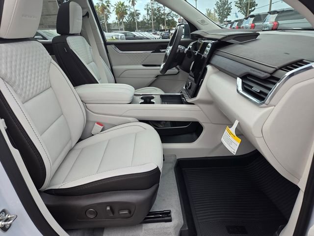 New 2026 GMC Acadia Denali w/ Super Cruise Package image 16