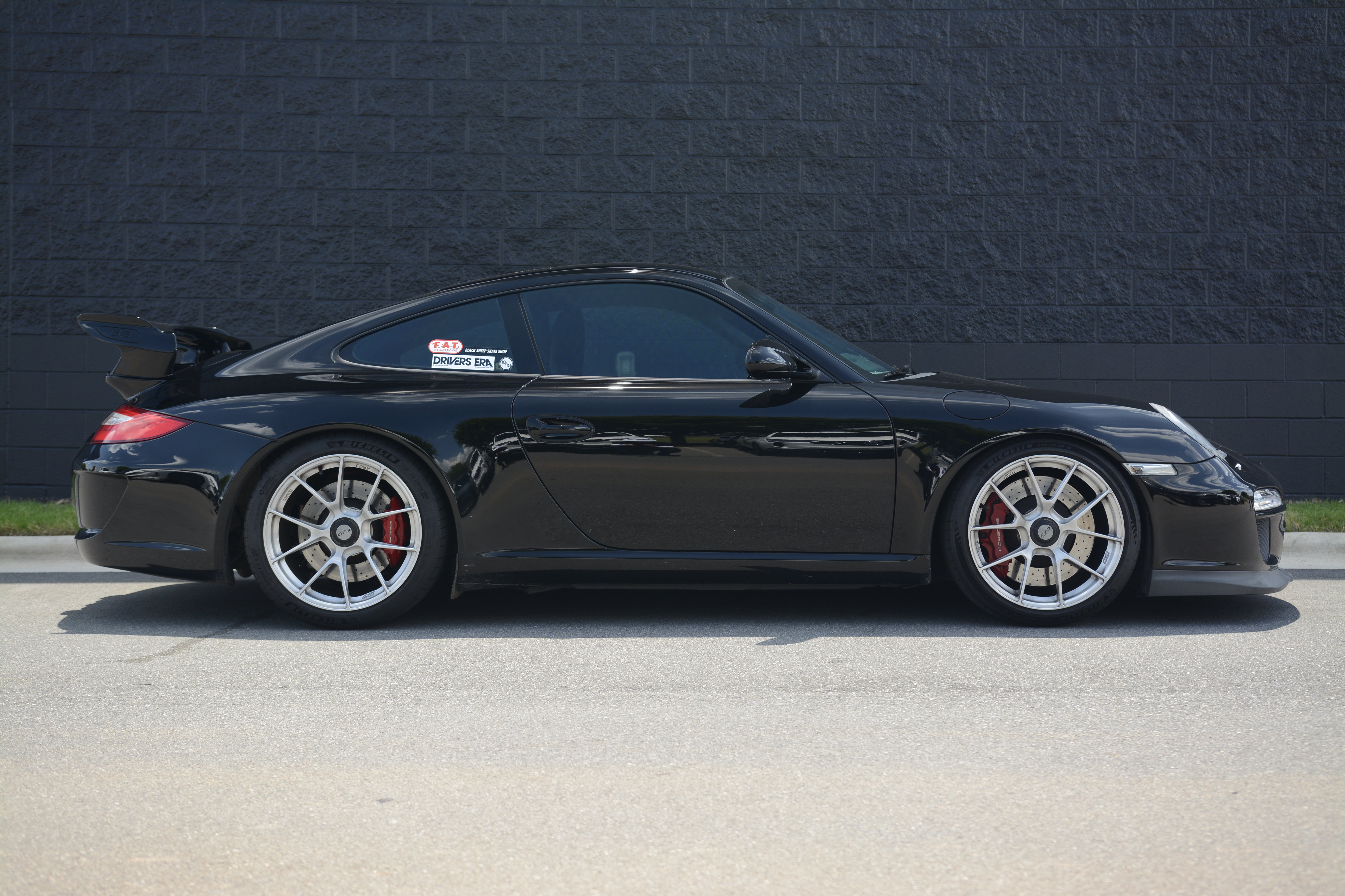 Used 2010 Porsche 911 GT3 RWD image 8