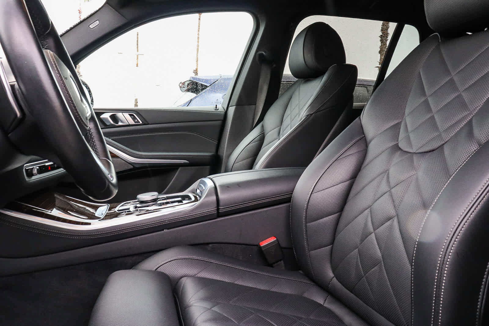 Used 2024 BMW X5 sDrive40i w/ M Sport Package RWD image 29