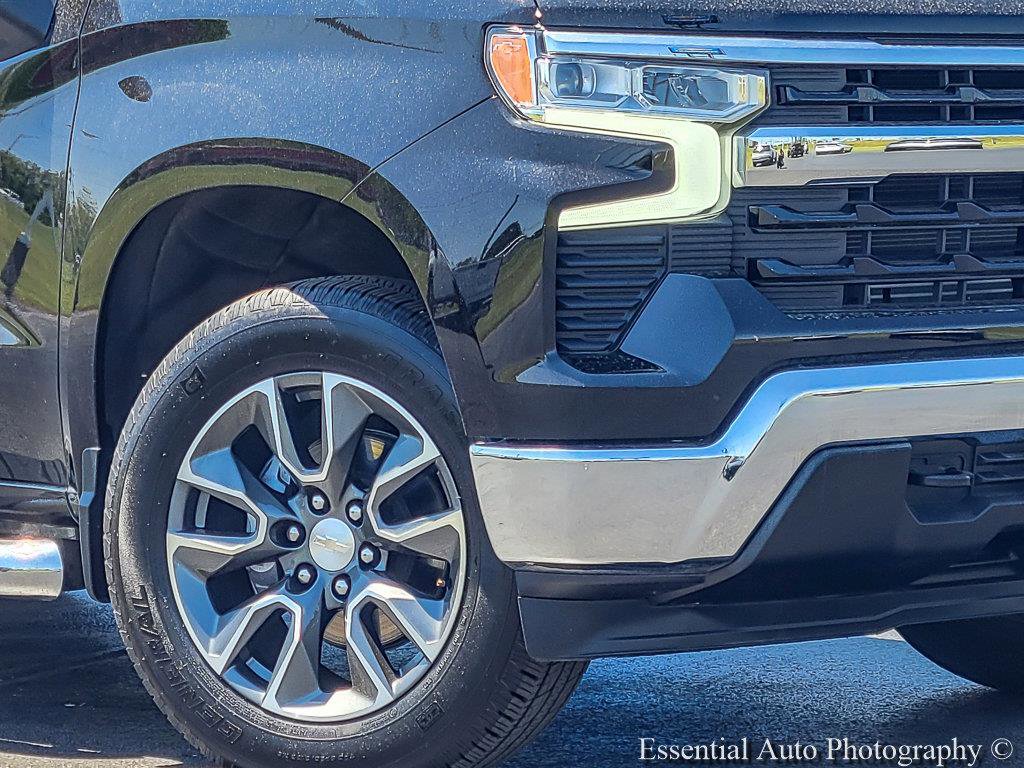 Used 2024 Chevrolet Silverado 1500 LT AWD/4WD image 4