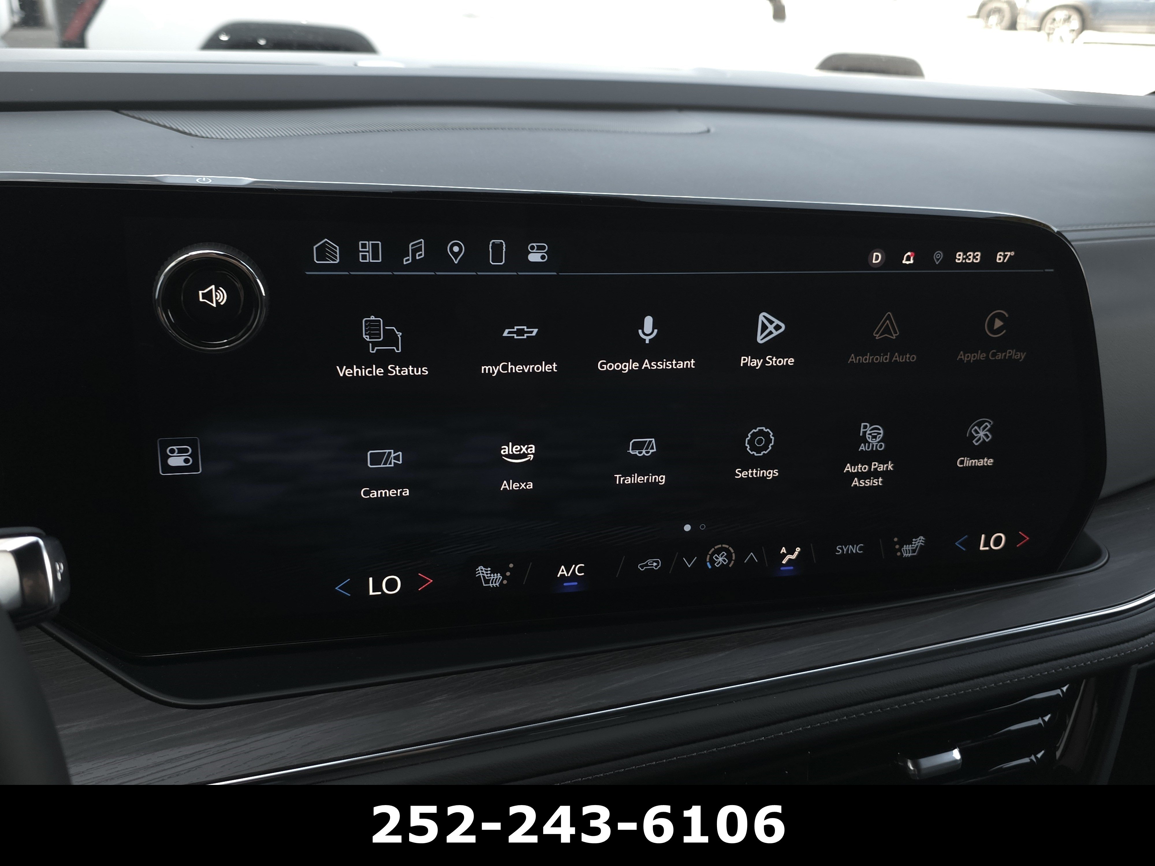 Used 2025 Chevrolet Suburban Z71 w/ Z71 Off-Road Package AWD/4WD image 19