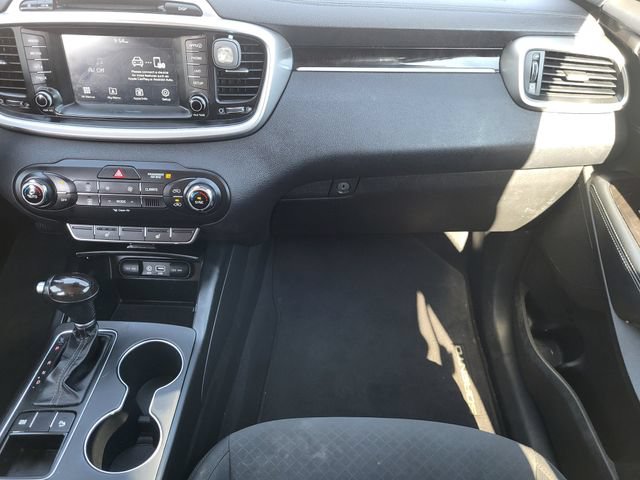 Used 2018 Kia Sorento FWD image 27