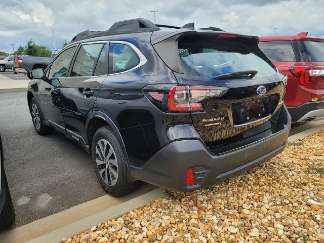 Used 2022 Subaru Outback AWD/4WD image 9