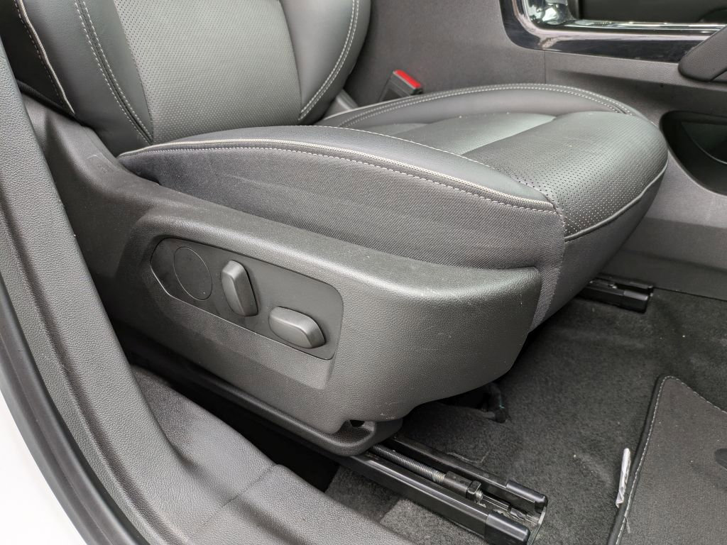 Certified 2023 Buick Envision Essence AWD/4WD image 26
