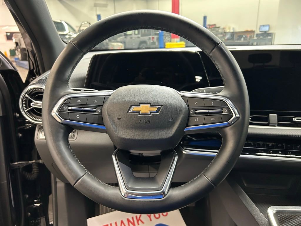 Used 2025 Chevrolet Equinox LT AWD/4WD image 25