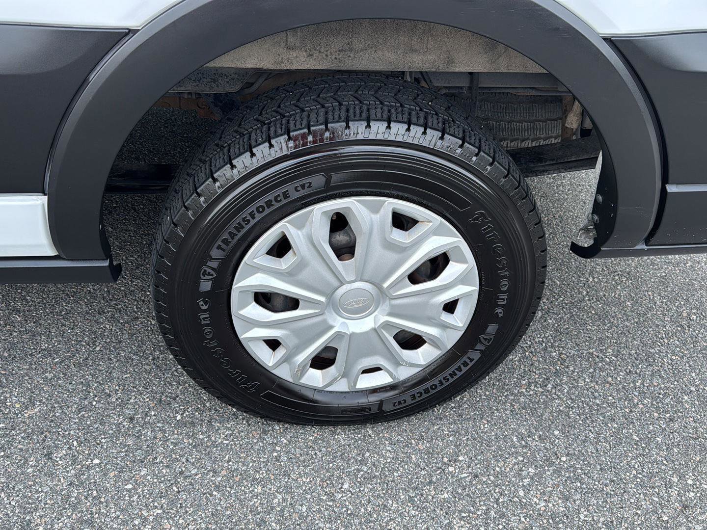 Used 2021 Ford Transit 350 XLT image 27