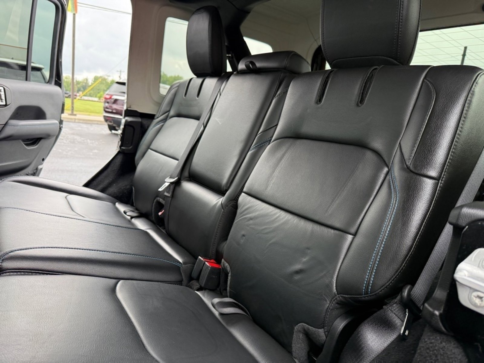 Used 2021 Jeep Wrangler Unlimited Rubicon 4xe w/ Steel Bumper Group image 28