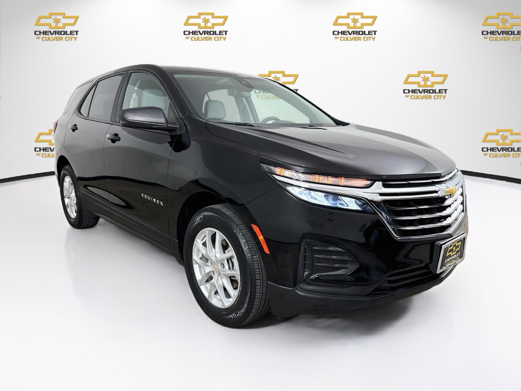 Used 2023 Chevrolet Equinox LS w/ LS Convenience Package