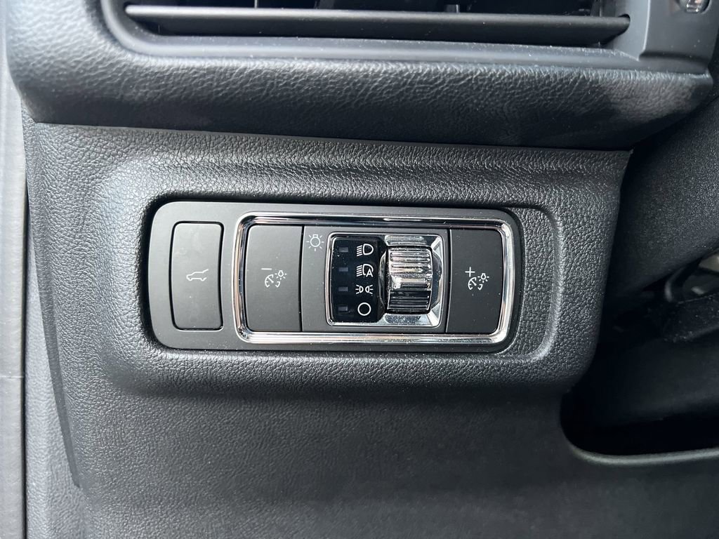 Used 2022 Lincoln Corsair AWD w/ Premium Package image 15