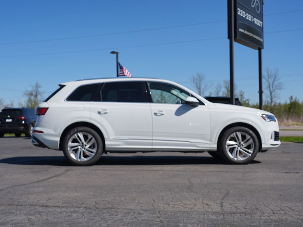 Used 2024 Audi Q7 3.0T Premium Plus AWD/4WD image 2