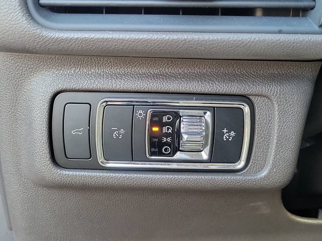 Certified 2024 Lincoln Corsair FWD image 12