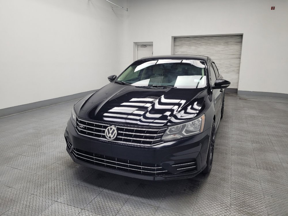 Used 2017 Volkswagen Passat 1.8T R-Line FWD image 15