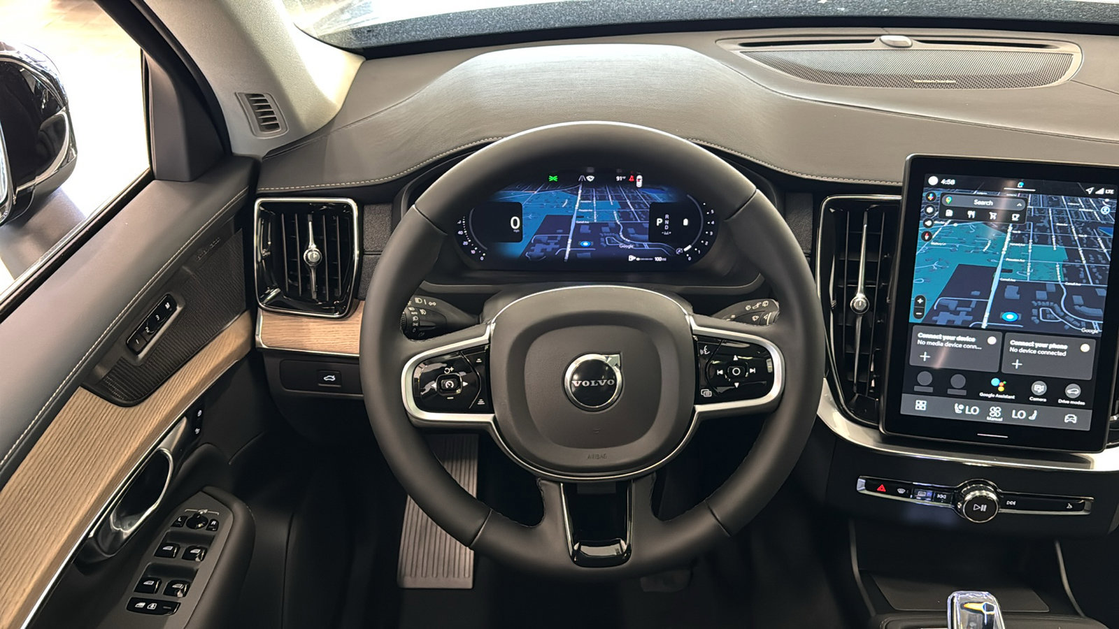 New 2026 Volvo XC90 B6 Plus w/ Protection Package Premier image 12