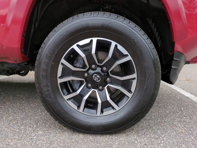 Used 2023 Toyota Tacoma TRD Sport AWD/4WD image 11