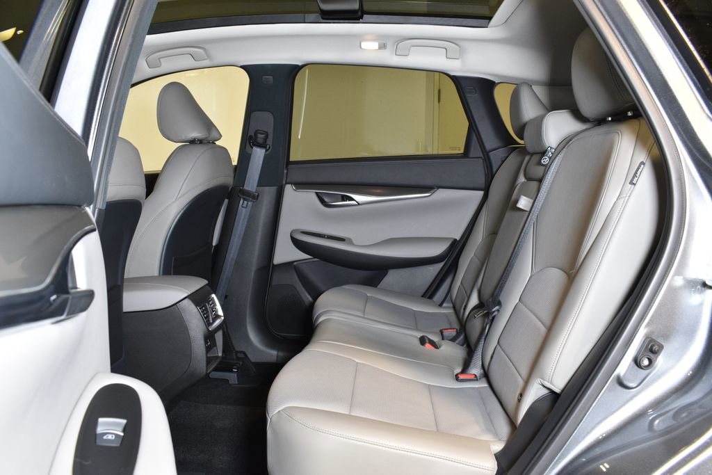 Certified 2025 INFINITI QX50 Luxe image 28