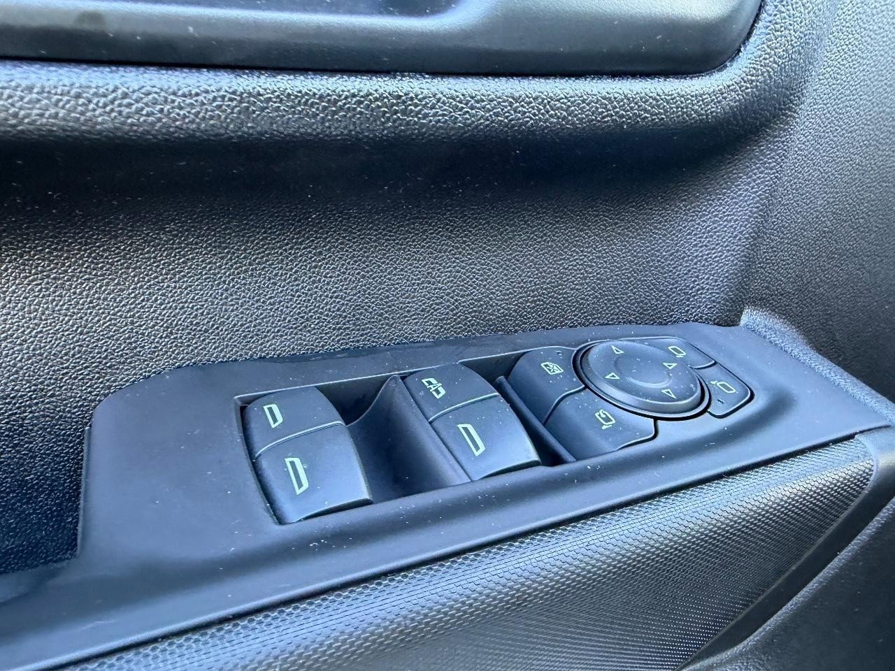 Used 2021 Chevrolet Silverado 2500 Custom w/ Custom Value Package image 19