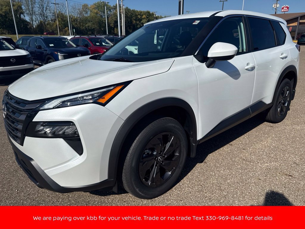 New 2027 Nissan Rogue SV AWD/4WD image 3