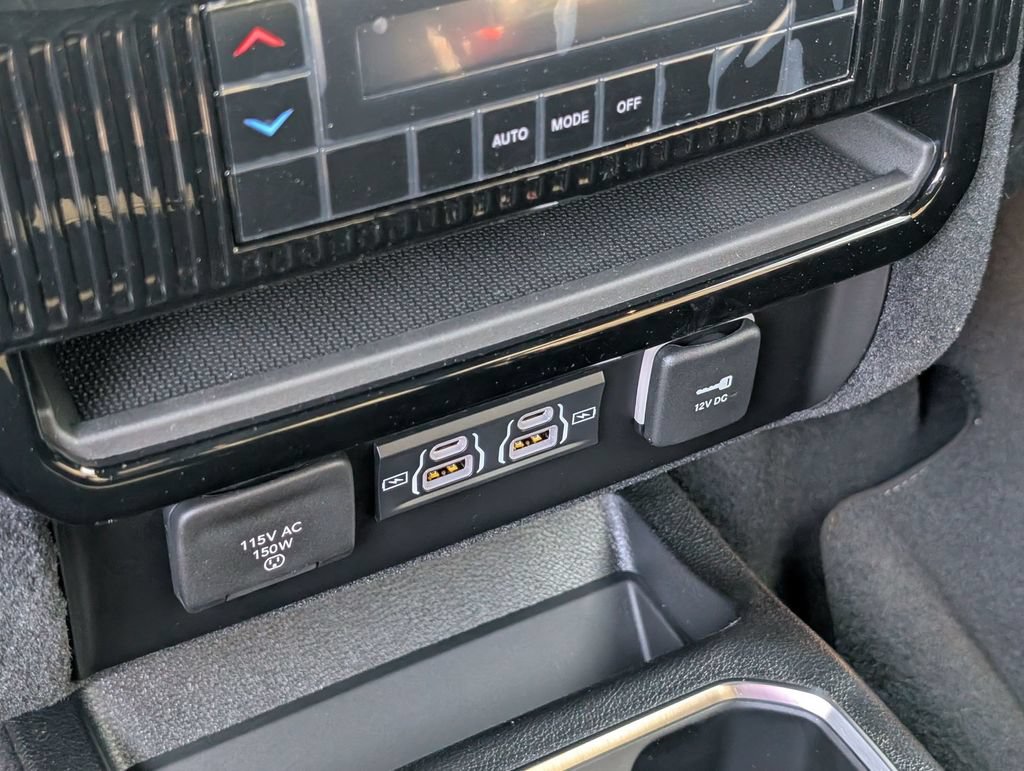 New 2026 Jeep Grand Wagoneer L 2WD image 23